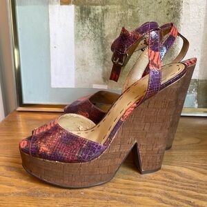 🍯 Nine West purple and orange snake skin print wedge cork platform ankle strap